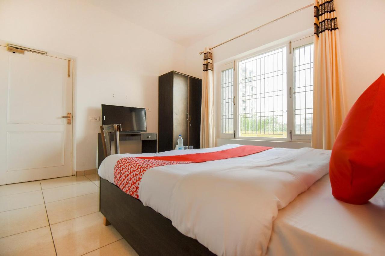 Hotel Oyo 75460 Sky High Residency Ludhiana Esterno foto