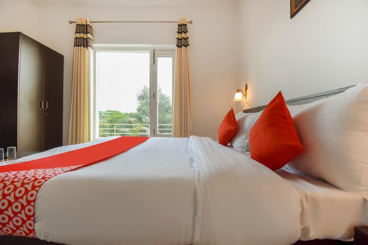 Hotel Oyo 75460 Sky High Residency Ludhiana Esterno foto