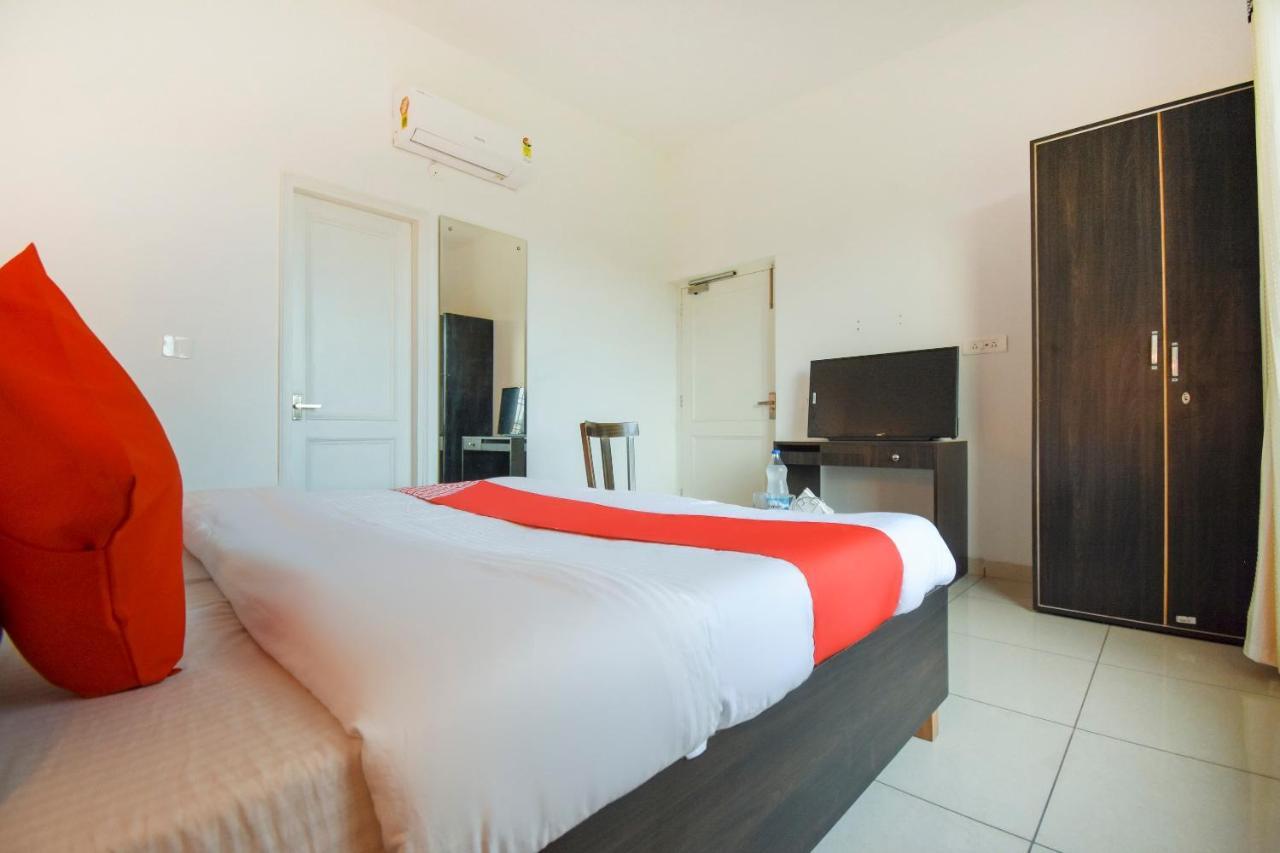Hotel Oyo 75460 Sky High Residency Ludhiana Esterno foto