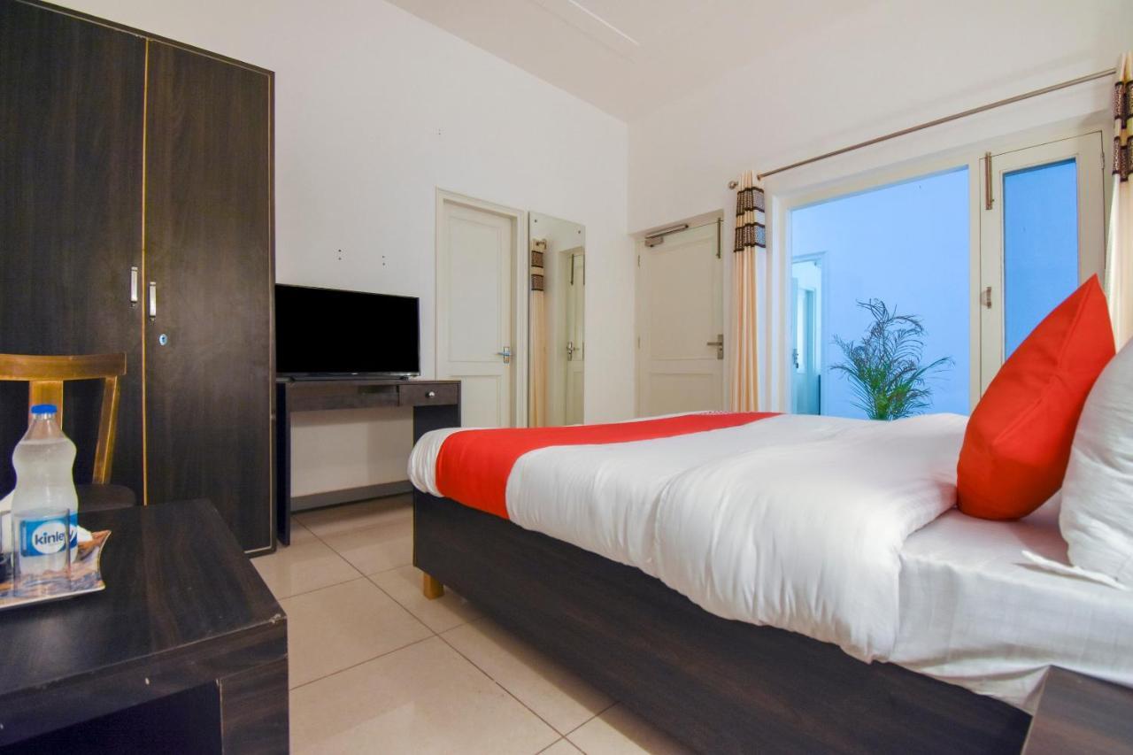 Hotel Oyo 75460 Sky High Residency Ludhiana Esterno foto