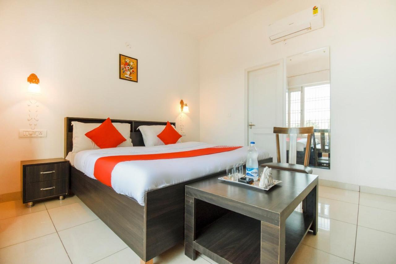 Hotel Oyo 75460 Sky High Residency Ludhiana Esterno foto