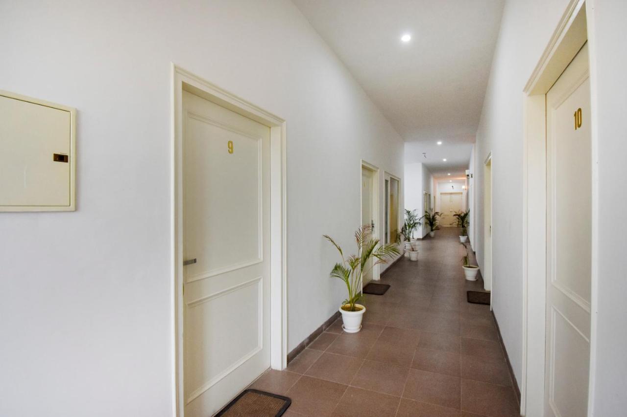 Hotel Oyo 75460 Sky High Residency Ludhiana Esterno foto
