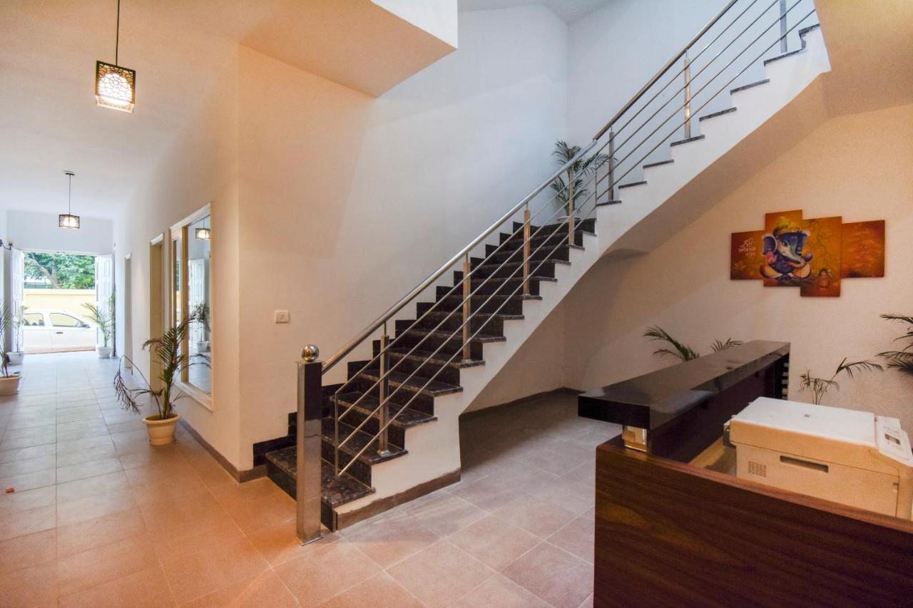 Hotel Oyo 75460 Sky High Residency Ludhiana Esterno foto