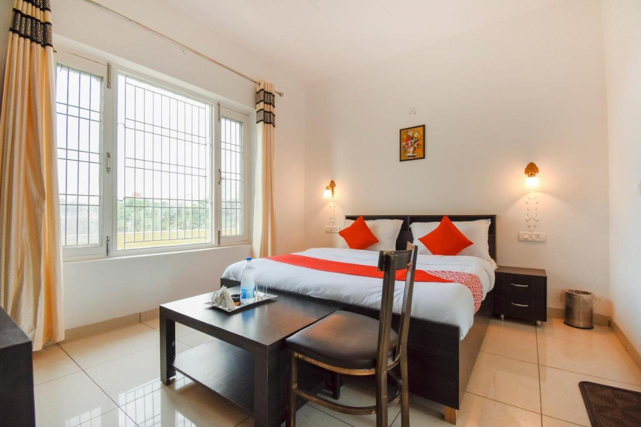 Hotel Oyo 75460 Sky High Residency Ludhiana Esterno foto